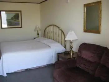 Candlelight Inn Scottsbluff 7